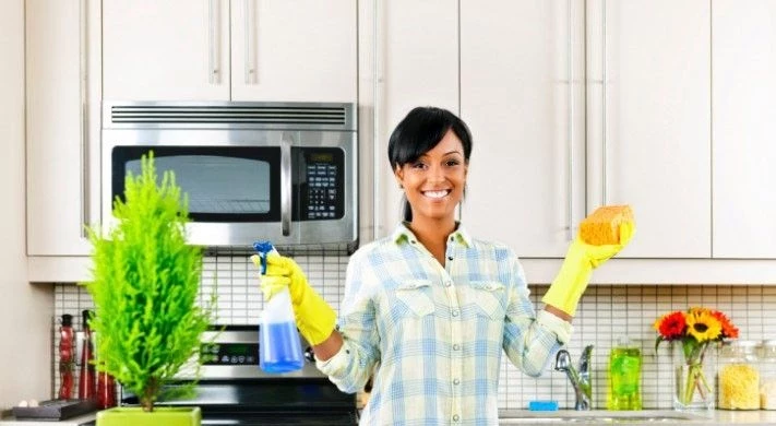 Секреты восстановления: Как недорогое средство вернёт пластику на кухне к жизни