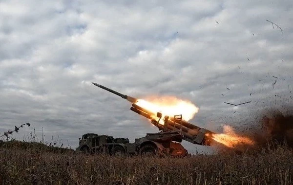 Юрий Подоляка в свежей сводке от 08.04.2025 сообщил о том, что ВС РФ мощно продвигаются в районе Фёдоровки