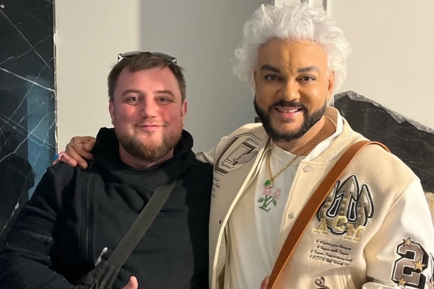 «Я взял меньше денег из-за уважения к Филиппу»: Каменщик ответил на иск Киркорова на 10,9 млн рублей за трещины в полу