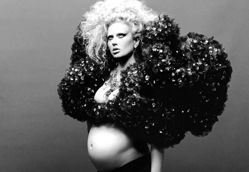 Стилист Виктория Салават впервые станет мамой