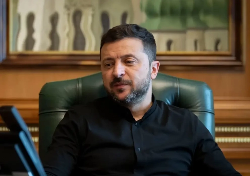 «Пустой город легче захватить»: Зеленский объяснил отказ эвакуировать мирных жителей