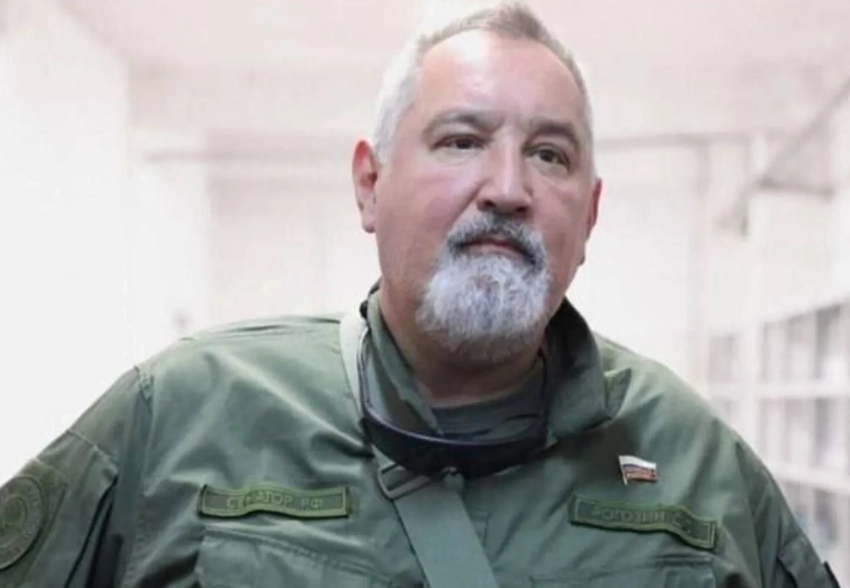 "Очень неудачно выступил". Ксения Собчак, Валдис Пельш и другие вступились за комиков КВН, которых Дмитрий Рогозин предложил отправить на СВО из-за шутки