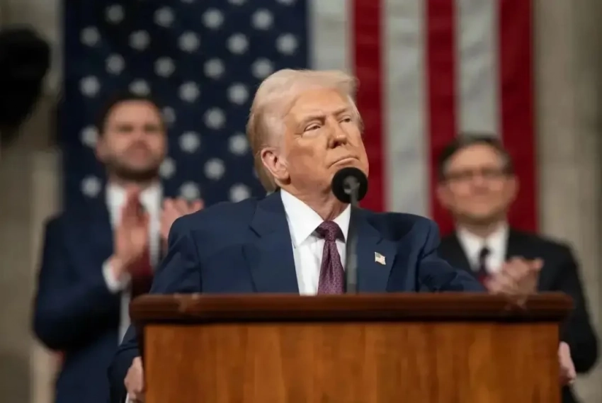 «Так должно было быть три года назад»: Трамп о том, что Европа теперь будет платить США за оружие для Украины